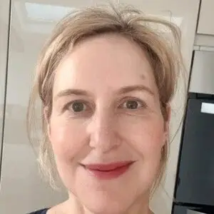 Elizabeth Vago